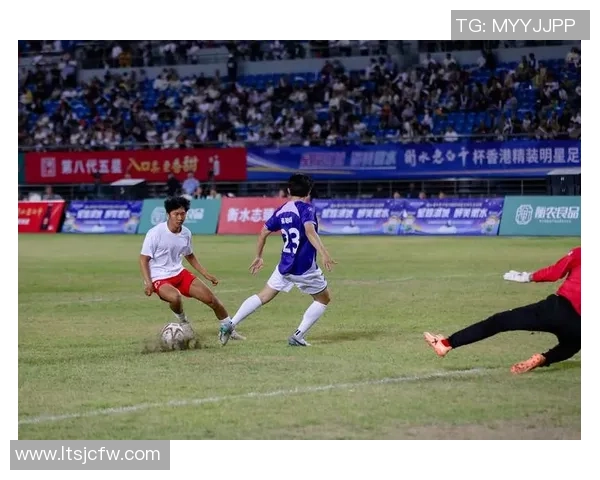 足球明星助力香港足球崛起 培养青少年人才开启新篇章